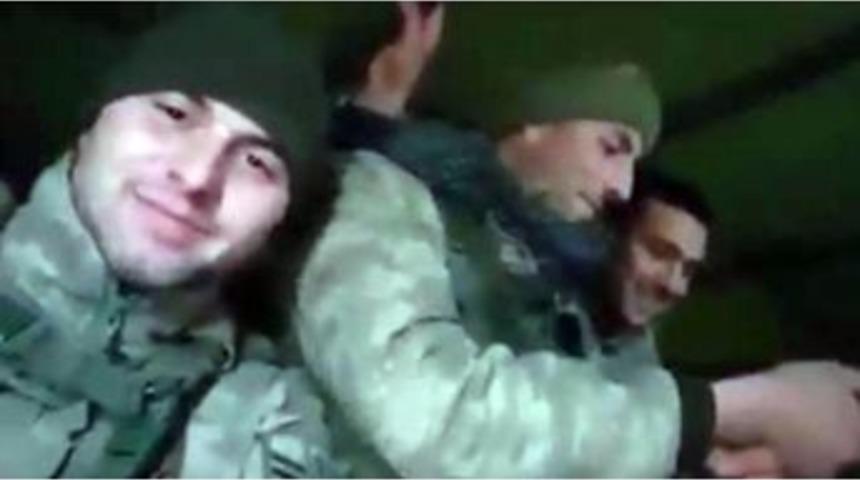 El Bab Şehidinin Suriye&rsquo;ye Giderken T&uuml;rk&uuml; S&ouml;ylediği G&ouml;r&uuml;nt&uuml;ler Y&uuml;rekleri Dağladı