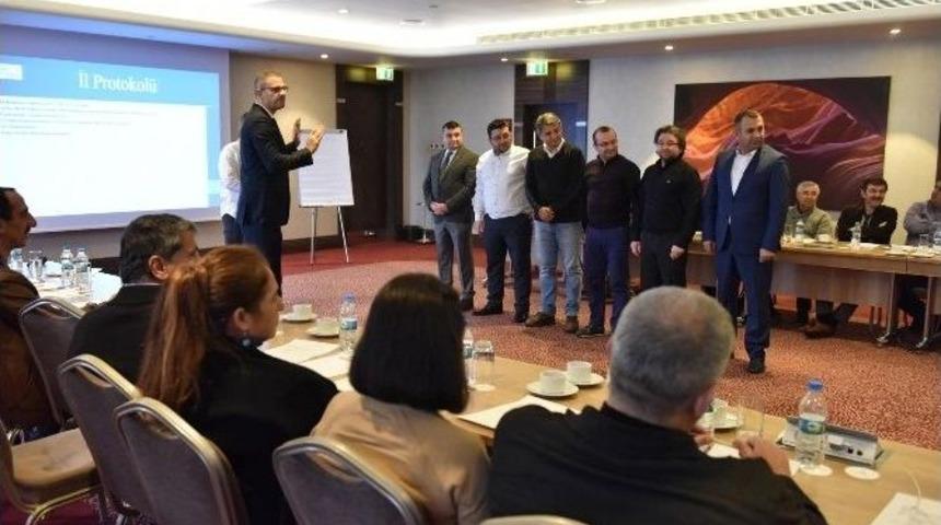 Kepez B&uuml;rokratlarına &ldquo;protokol Ve Temsil Eğitimi&rdquo;