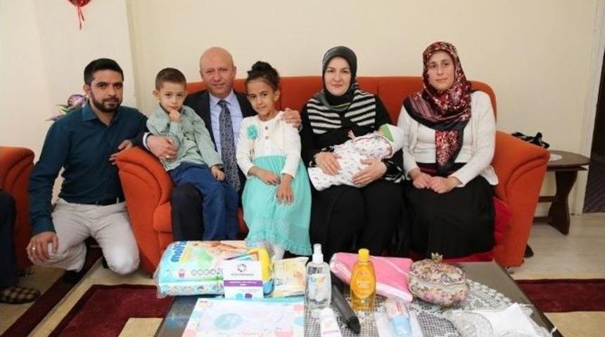 &ldquo;hoş Geldin Bebek" Seti İ&ccedil;in İhale Yapıldı