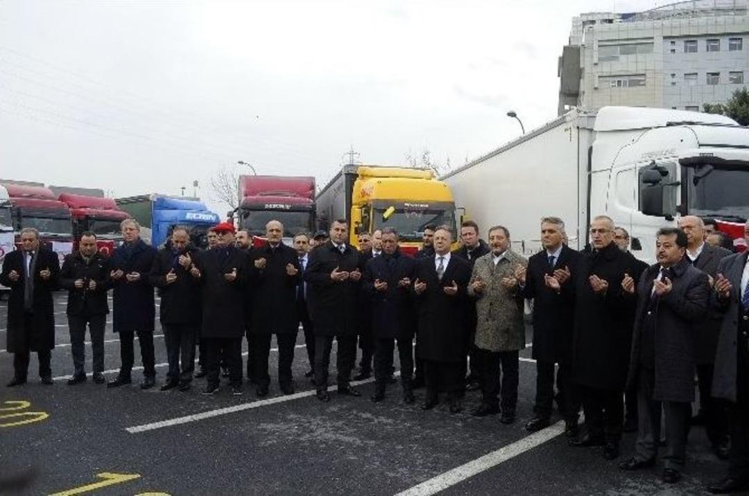 Tekstil Ve Hazır Giyim Sekt&ouml;r&uuml; Temsilcilerinden Halep&rsquo;e 21 Tır Yardım