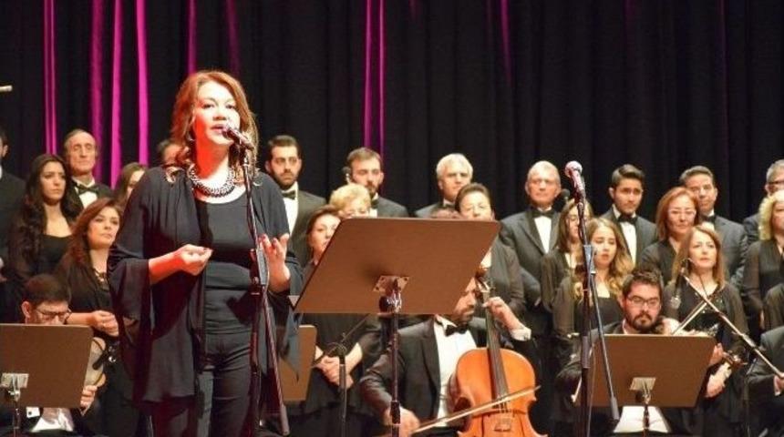 “dillerdeki Nağmeler” Sanatseverleri Mest Etti