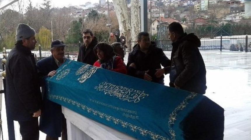 Yanında Çalıştığı İş Adamının Oğlu Tarafından Öldürülen Şoför, Son Yolculuğuna Uğurlandı