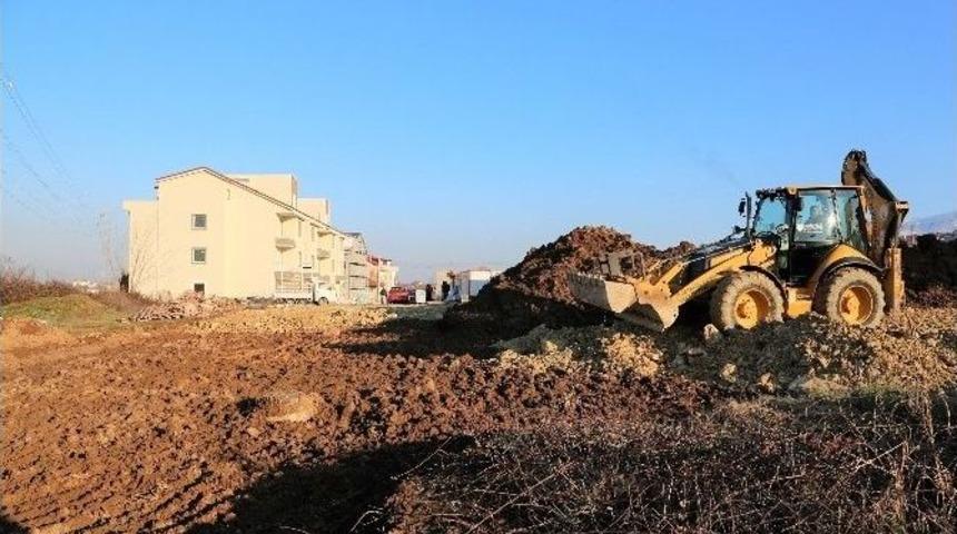 Başiskele&rsquo;de Hizmet Atağı T&uuml;m Hızıyla S&uuml;r&uuml;yor