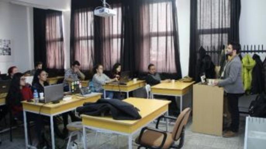 Tasarım Kul&uuml;b&uuml;nden Autodesk At&ouml;lyesi