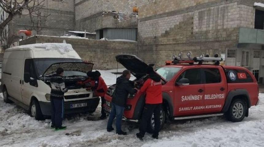 Şahkut&rsquo;tan Şof&ouml;rlere Yardım Eli