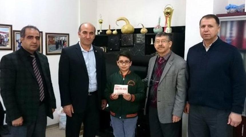 Kumbarasındaki T&uuml;m Parayı Halep&rsquo;e Bağışladı