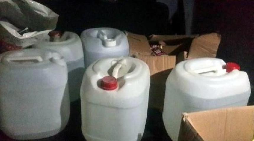 Ka&ccedil;ak I&ccedil;kiye Yılbaşı Baskını