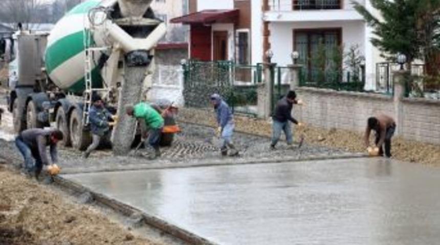Hava Muhalefetine Rağmen &Uuml;st Yapı Hizmetleri Devam Ediyor