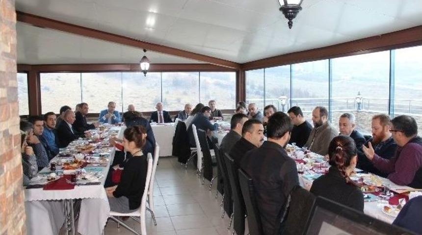 Rekt&ouml;r Şahin: "ar-ge &Ccedil;alışmaları Aksatılmayacak"