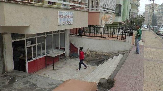 İş Yerine Saldırı Anı Güvenlik Kamerasında