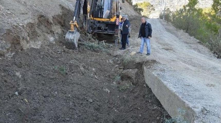 B&uuml;y&uuml;kşehir, Manavgat Mahalle Yollarını Asfaltlıyor
