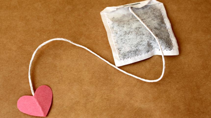 Poşet &ccedil;ayı bir daha &ccedil;&ouml;pe atmayacaksınız! İşte poşet &ccedil;ayını farklı alanlarda kullanım şekli 