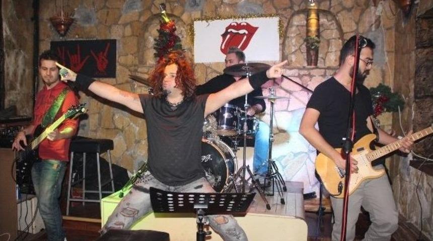 &Uuml;nl&uuml; Grup Yıllar Sonra Yeni Alb&uuml;m Hazırlığında