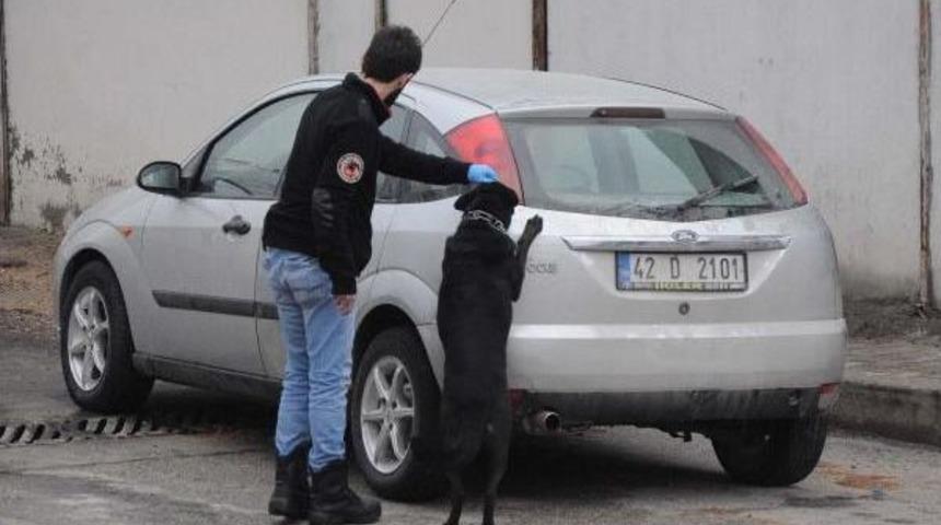 Gaziantep'te, &Ccedil;alıntı Otomobil Terk Edilmiş Bulundu