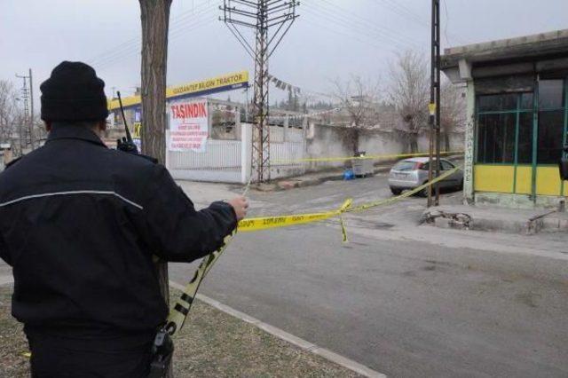 Gaziantep'te, Çalıntı Otomobil Terk Edilmiş Bulundu