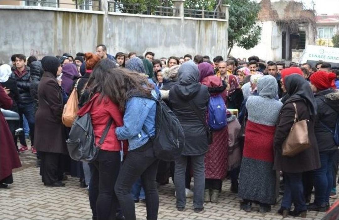 Kazada &Ouml;len Liseli Sina Son Yolculuğuna Uğurlandı