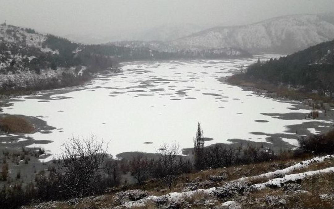 Buz Tutan Eymir G&ouml;l&uuml;&rsquo;nden Kartpostallık G&ouml;r&uuml;nt&uuml;ler