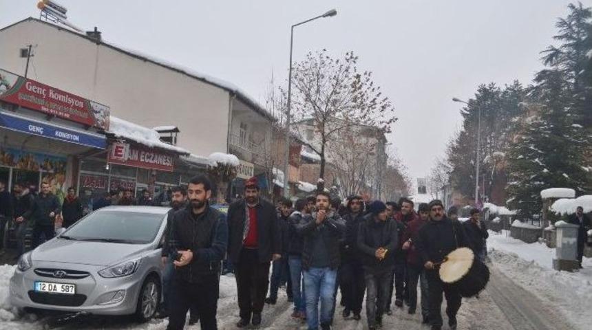 Bing&ouml;l&rsquo;de Davullu Zurnalı Elektrik Tepkisi