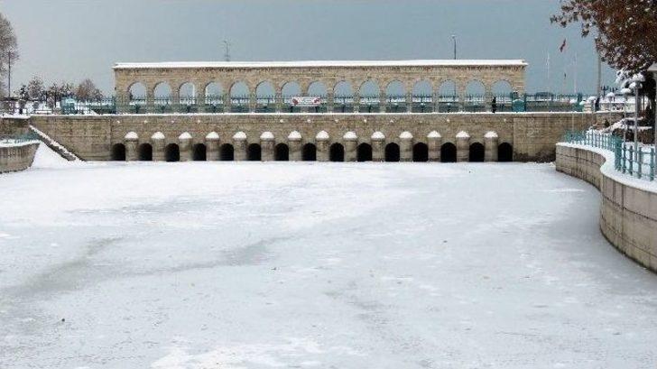 Beyşehir Gölü Kıyıları Buz Tuttu
