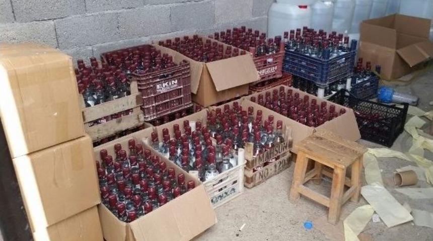 Adana’da Yeni Yıl Öncesi Kaçak İçki Ve Sigara Operasyonu