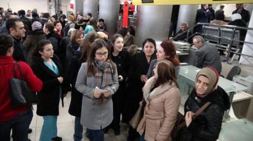 Bursa&rsquo;Da Hemşirelerden Boz'un Sahnesine Tepki