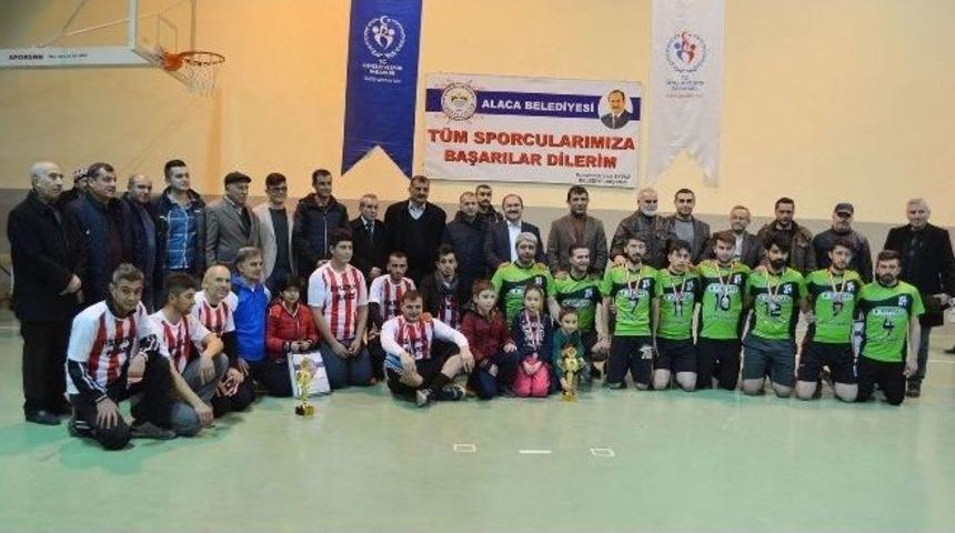 Alaca Belediyesi Voleybol Turnuvası Sona Erdi