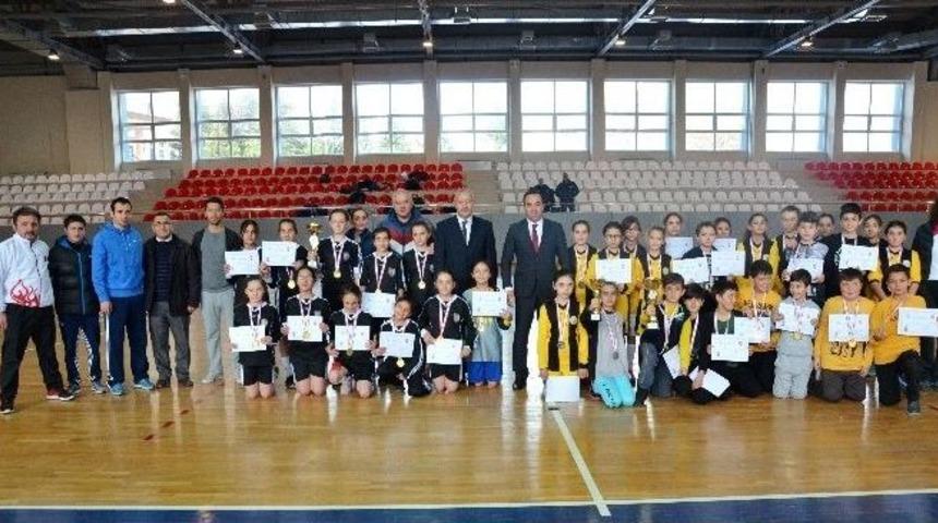 Okul Sporları Hentbol M&uuml;sabakaları Sona Erdi