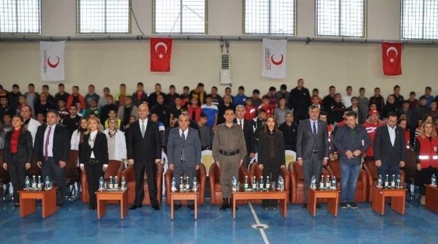 Cezaevinde &Ccedil;ocuklar İ&ccedil;in Yılbaşı Eğlencesi D&uuml;zenlendi
