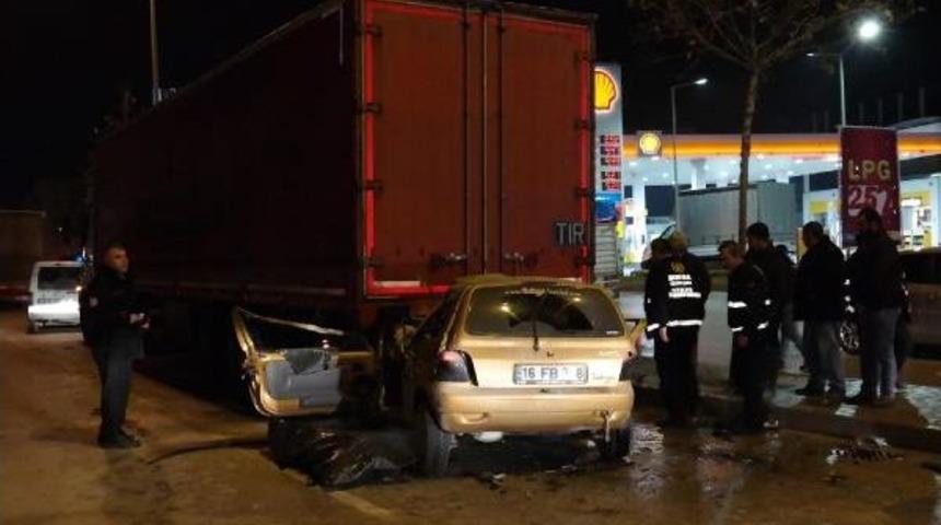 Bursa'da Kaza: 1 &Ouml;l&uuml;, 1 Ağır Yaralı