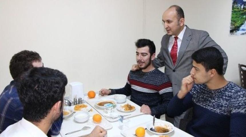 Sigarayı Bırakana Yemek Bedava