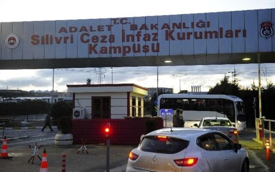 İstanbul&rsquo;daki Darbe Girişiminin İlk Davası Bug&uuml;n Silivri&rsquo;de Başlıyor