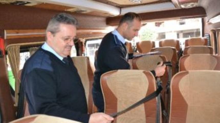 Altınova&rsquo;da Servis Ara&ccedil;larına Sıkı Denetim