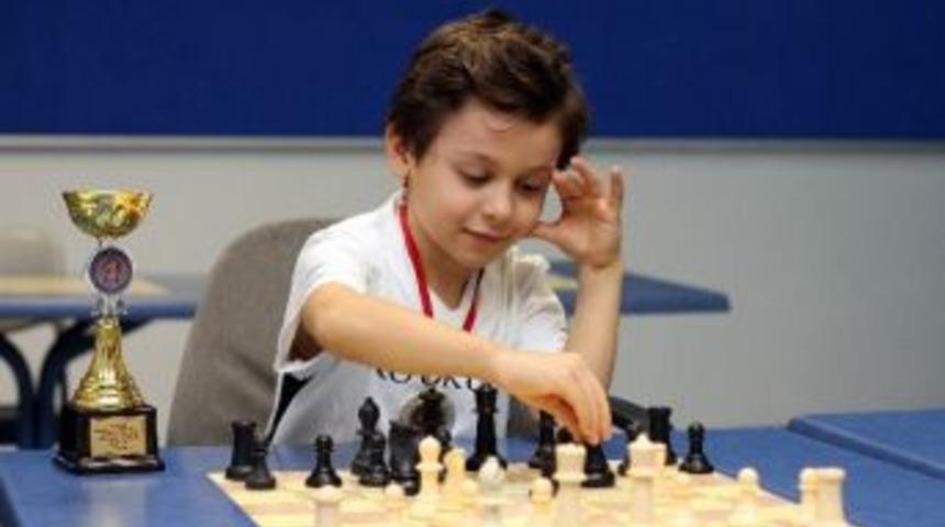 &Ouml;zel Sanko &Ouml;ğrencisinin Satran&ccedil; Başarısı