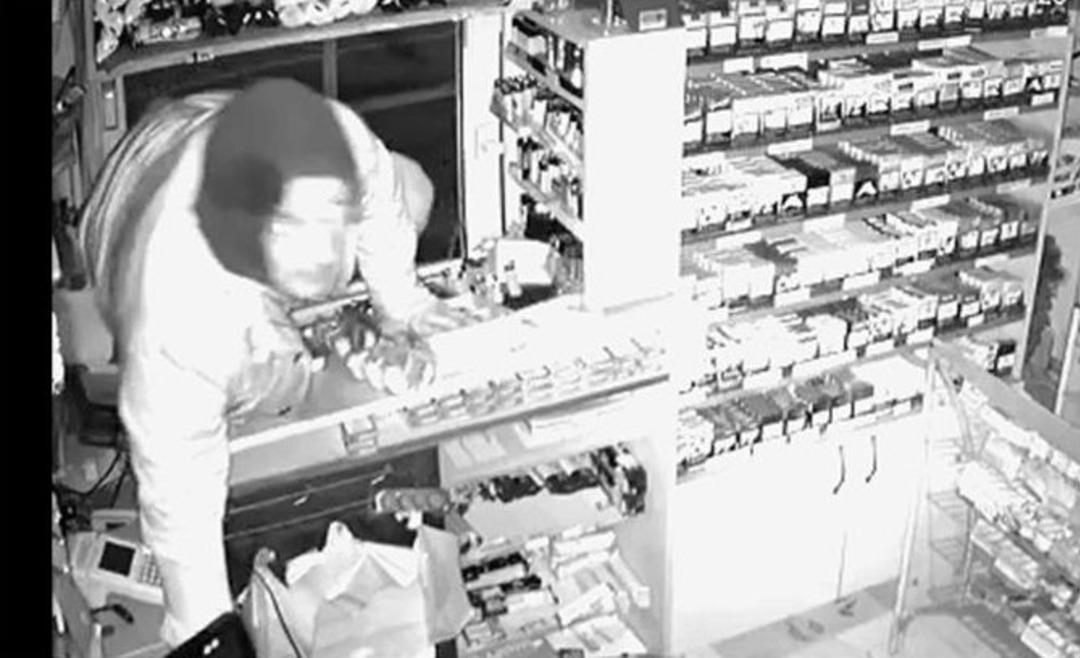 Market Faresi Kameraya B&ouml;yle Yakalandı...(&ouml;zel Haber)