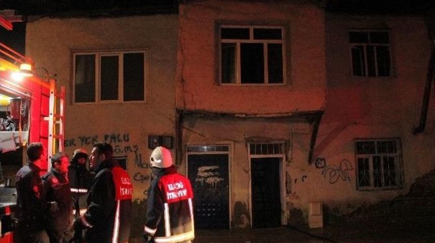 Boş Evde &Ccedil;ıkan Yangın Paniğe Neden Oldu