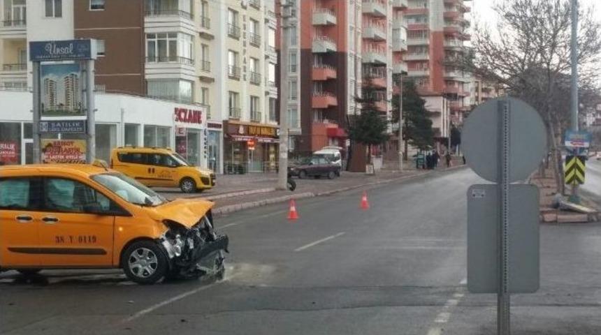 Esenyurt&rsquo;ta Trafik Kazası