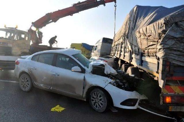 Bursa-Balıkesir Karayolu’Nu Kapatan Zincirleme Kaza