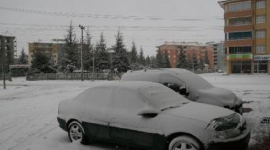 Ankara-konya Karayolu Kar Yağışı Nedeniyle Ulaşıma Kapandı