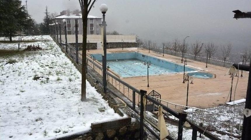 İzmit&rsquo;te Aquaparkın İhalesi Yapıldı