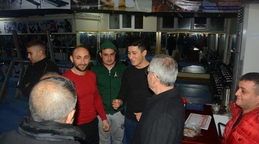 Başkan Acar, Fitness Salonunu Ziyaret Etti