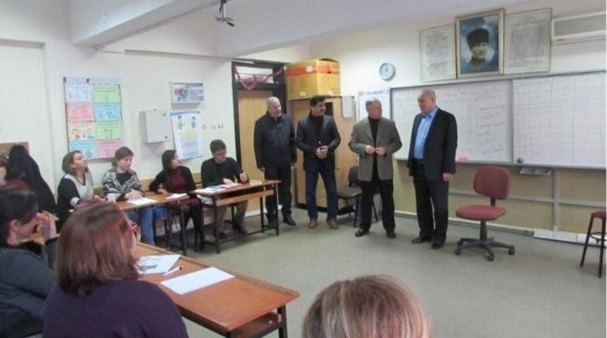 &Ouml;ğretmenlere &lsquo;&ouml;ğrenci Ko&ccedil;u&rsquo; Eğitimi