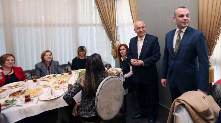 Yaşar, Pekay &Uuml;yelerini Ağırladı