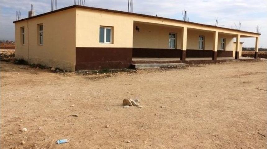 Ak&ccedil;akale&rsquo;de Cami Ve Taziye Evlerine Bakım