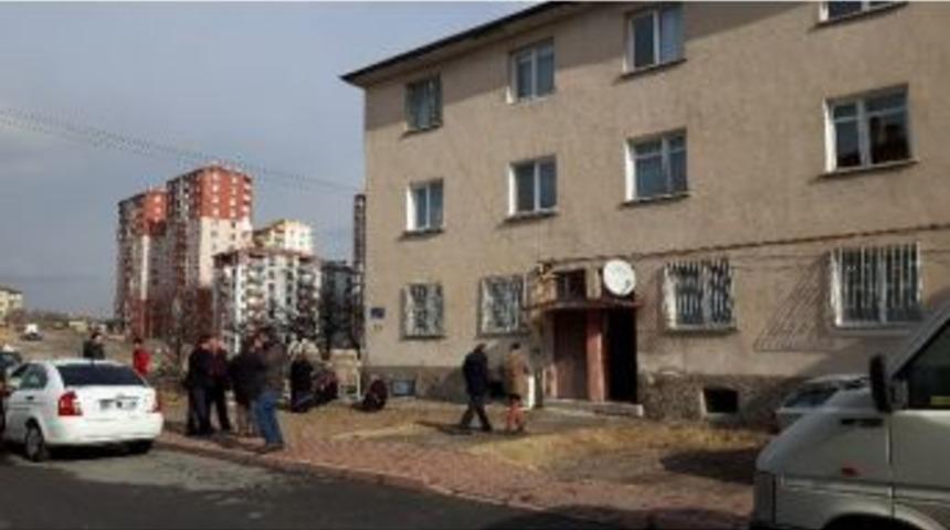 Yalnız Yaşayan Adam Evinde &Ouml;l&uuml; Bulundu