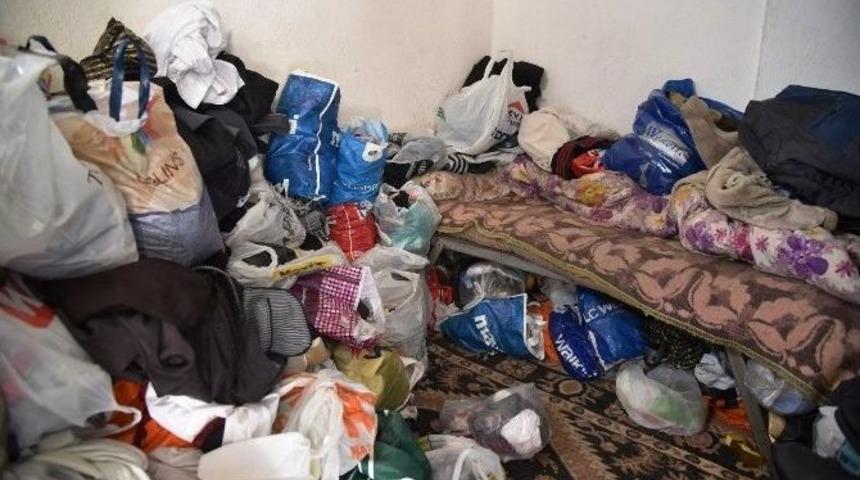 Manisa&rsquo;da Bir Evde 4 Kamyon &Ccedil;&ouml;p &Ccedil;ıktı