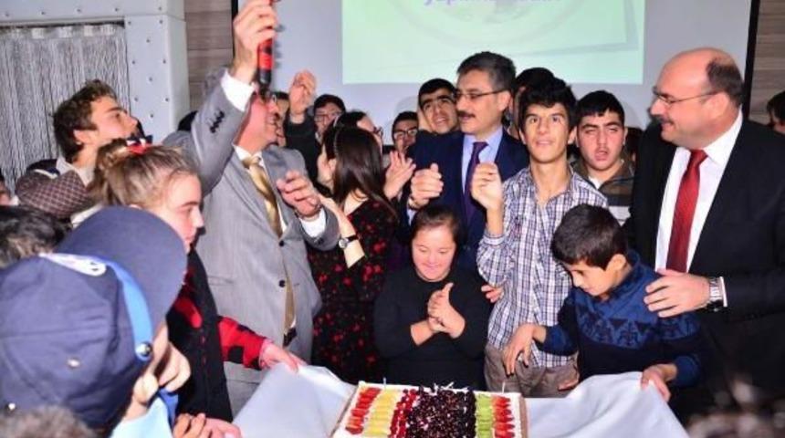 Engelli &Ccedil;ocukların Polislik Hayali Ger&ccedil;ek Oldu