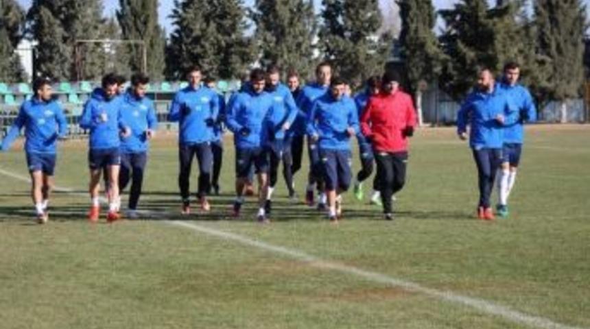 Akhisar Belediyespor, Kupa Ma&ccedil;ı Hazırlıklarını 1 G&uuml;nde Tamamladı