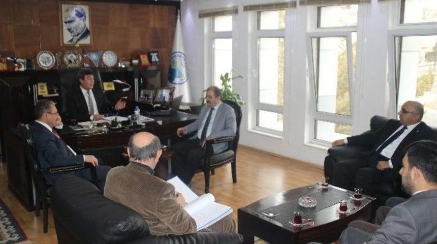 Pınarbaşı Meslek Y&uuml;ksek Okulu Eğitim &Ouml;ğretime Başlıyor