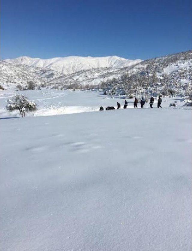 At Sırtında Gidip Arızayı Giderdiler