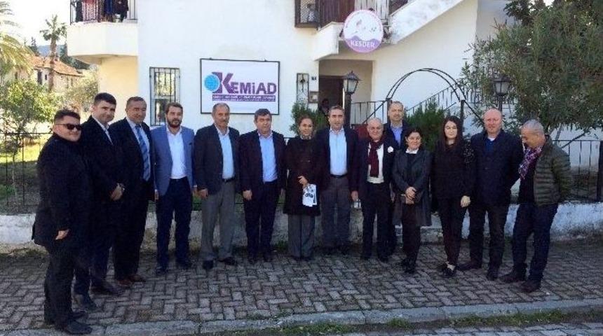 Milletvekili En&ccedil;, Kemerli İş Adamları İle Bir Araya Geldi